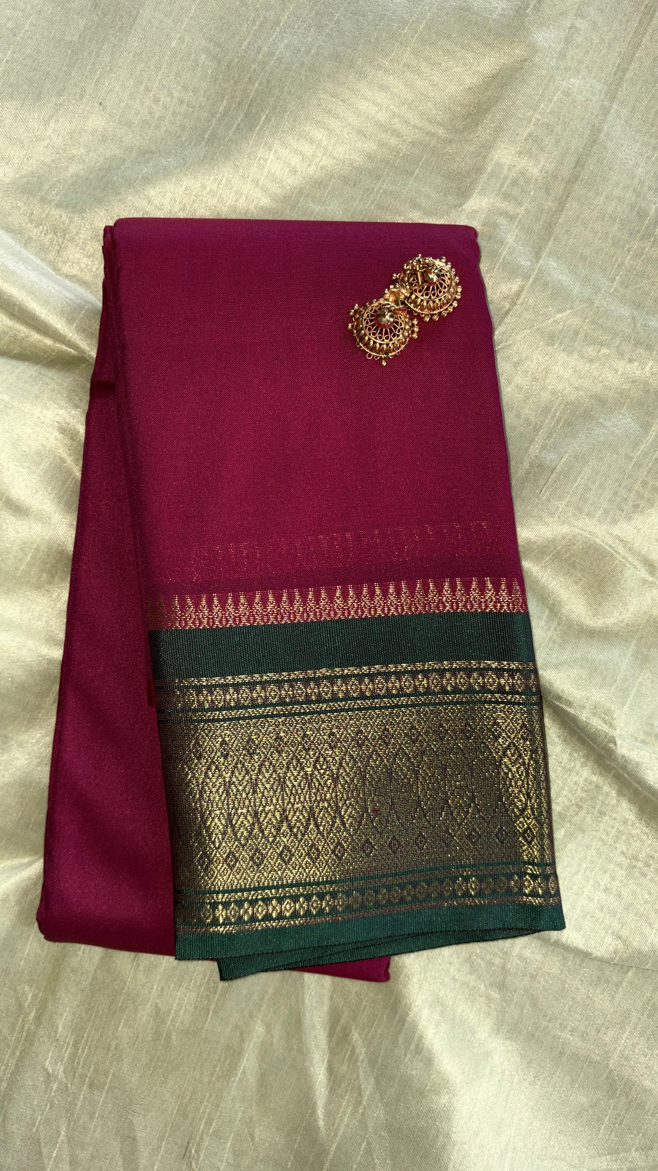 MALAR : CRYSTAL PATTU SAREE